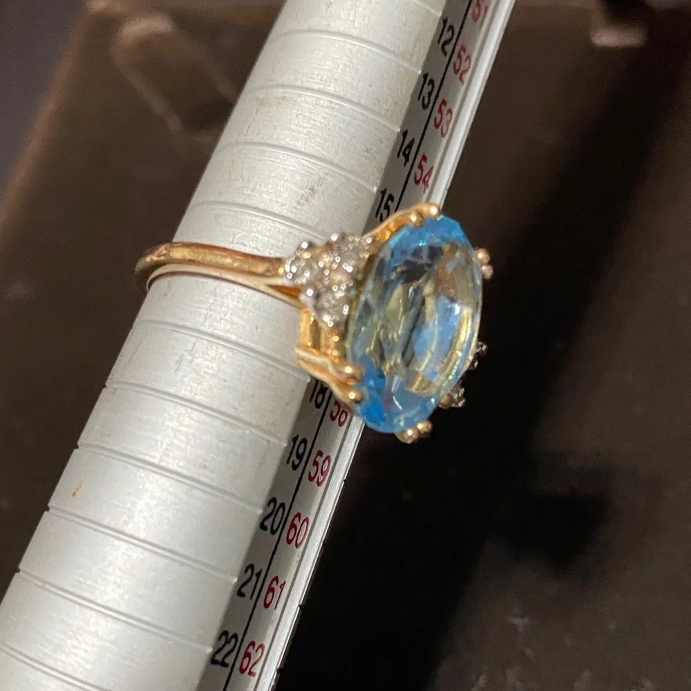 Vintage blue clear crystal 18KT H.G.E. Size 8 ring